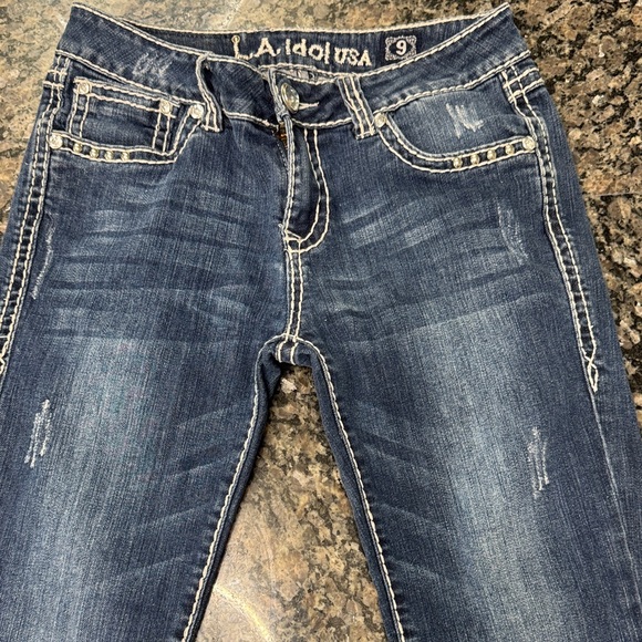 L.A. Idol crop Jeans with Silver crown Embellishments EUC 9 - Picture 6 of 11